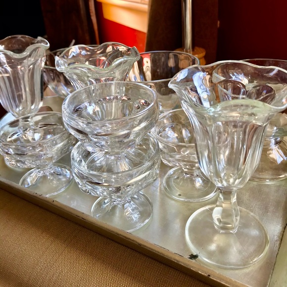 10 piece assorted glass parfait bowls - Picture 1 of 9
